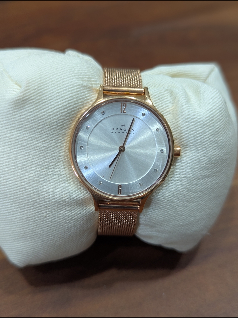 Skagen Rose Gold Mesh Watch with Silver Sunray Dial NWT